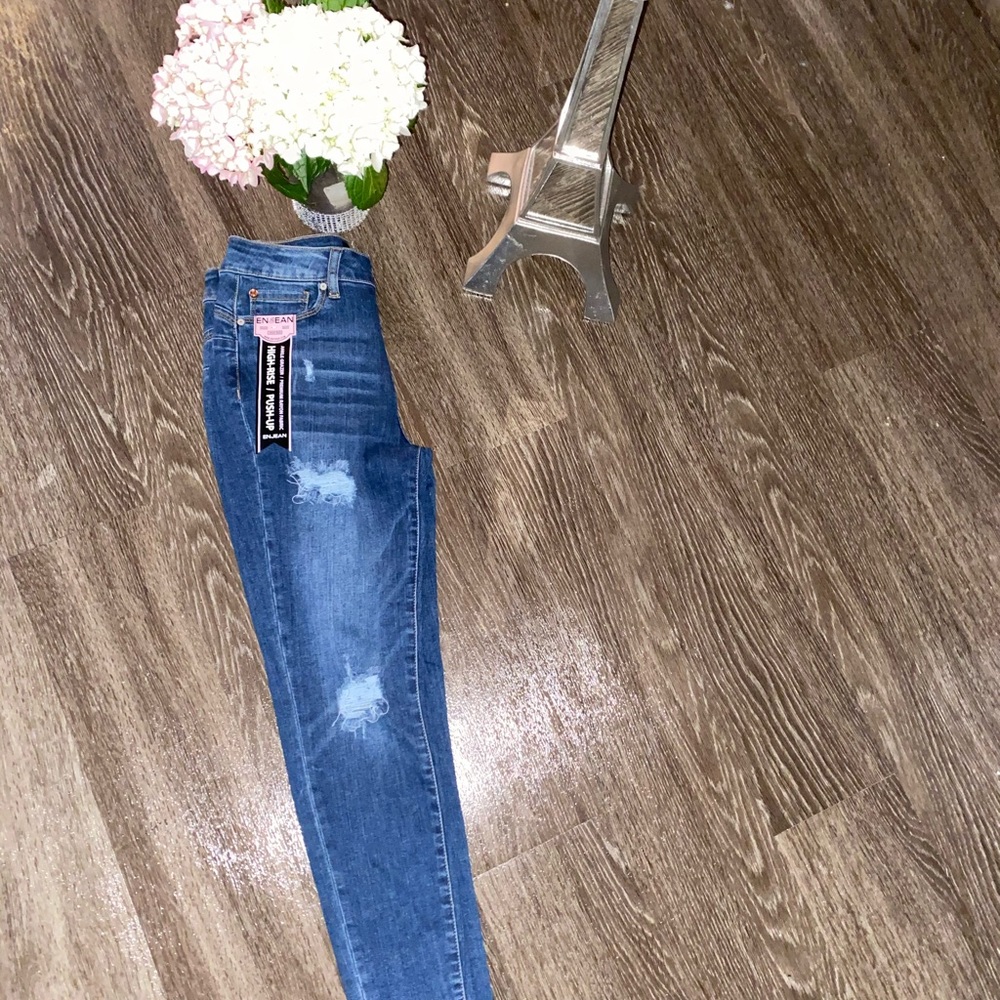 Women’s Jeans